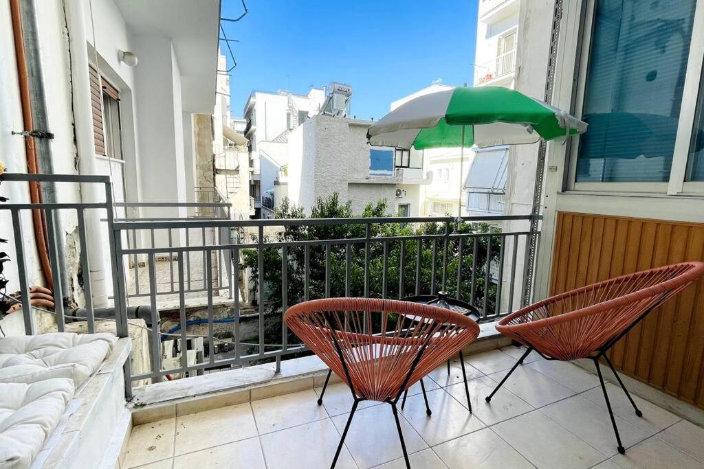 Cybele Apt Downtown Apartamento Volos Exterior foto