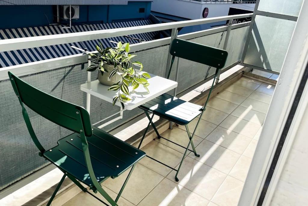 Cybele Apt Downtown Apartamento Volos Exterior foto